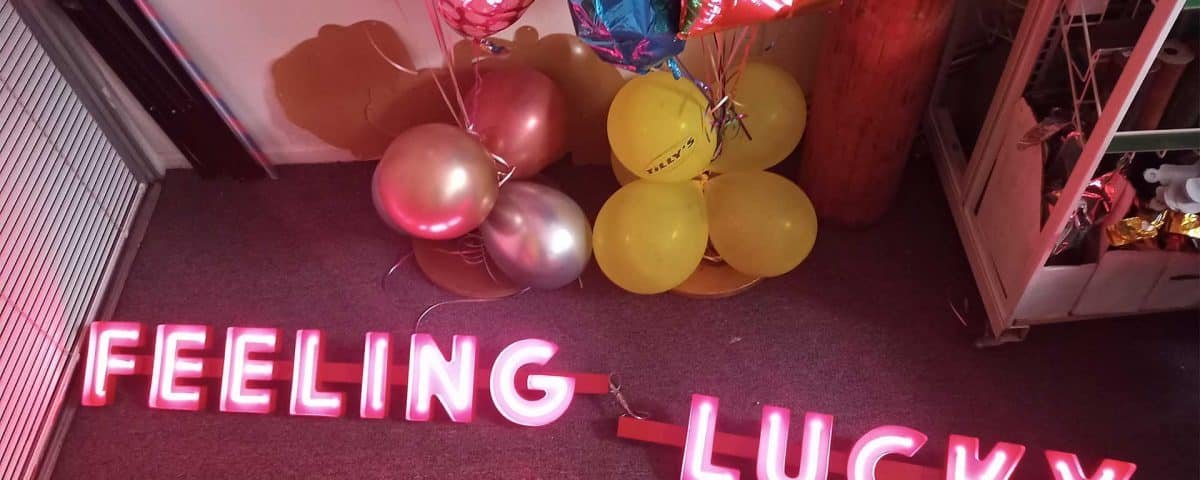 Feeling Lucky Pink Color LED Neon Sign